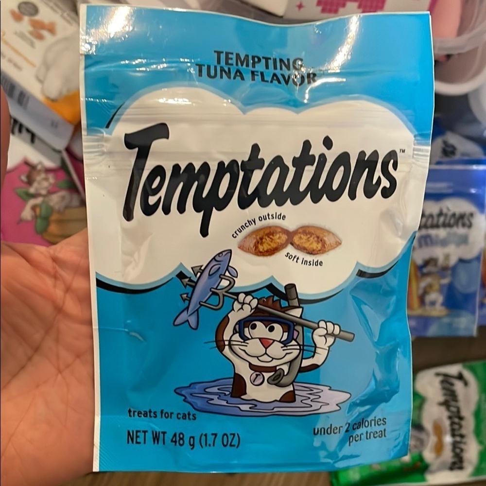 2 BAGS Temptations Tuna Flavor & Dairy Cat Treats - Purple EXP 2-24 to 3…
